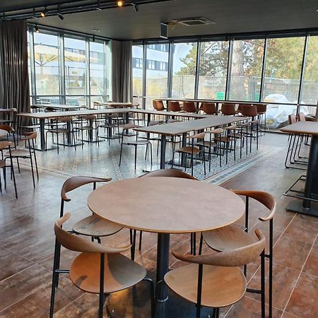 Hotel Im Leskanpark Кьолн Екстериор снимка
