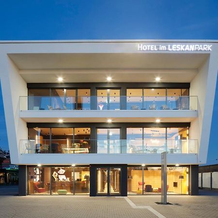 Hotel Im Leskanpark Кьолн Екстериор снимка